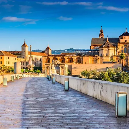 La Vinuela Apartment *